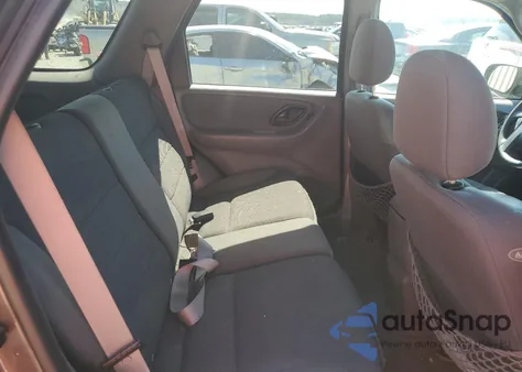 2002 Ford Escape Xlt z USA, uszkodzony, nr VIN 1FMCU04162KC49491